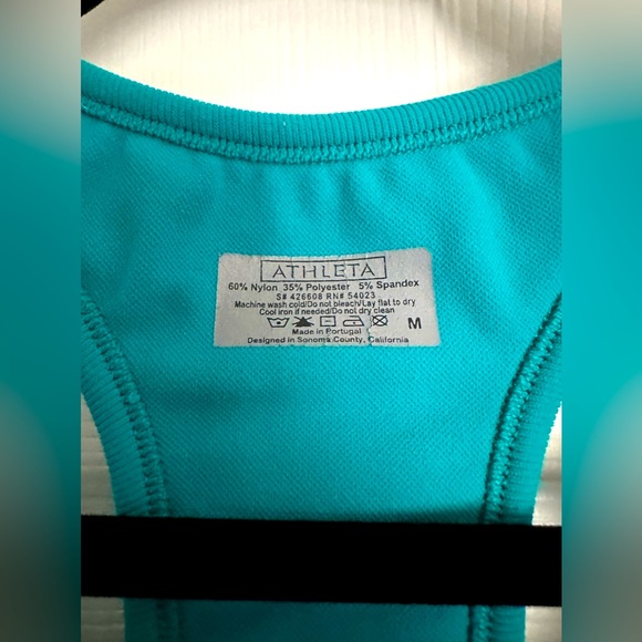 ATHLETA Women's Seamless Run Built-in-Bra Racerback Tank Top - fits like a SMALL - Picture 5 of 7